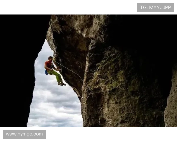 南京攀岩队的整体压制揭秘：深度分析攀岩运动的挑战与成就