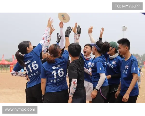 南京飞盘队在极限运动联赛积分榜上以77分稳居第一名展现强劲实力